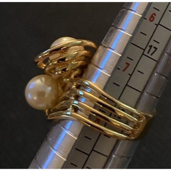 18k Gold Electroplated Stamped Ring with 2 Glass Faux Pearls Size 8 Classic - Picture 8 of 10